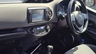 Toyota Yaris 1.5 VVT-h Icon Hatchback 5dr Petrol Hybrid E-CVT Euro 6 (101 ps) 14