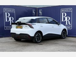 MG MG4 64kWh SE Long Range Hatchback 5dr Electric Auto (203 ps) 4