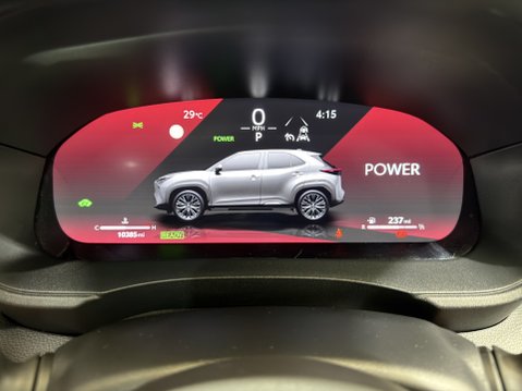 Toyota Yaris Cross PREMIERE EDITION 83