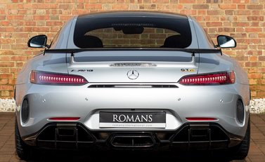 Mercedes-Benz AMG GT R GT R 5