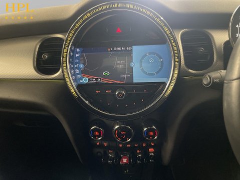 Mini Convertible 1.5 Cooper Exclusive Convertible 2dr Petrol Steptronic Euro 6 (s/s) (136 ps 18