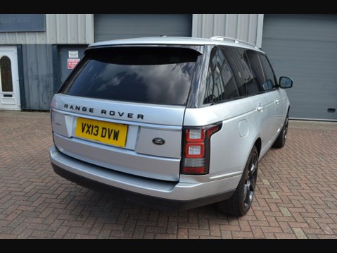 Land Rover Range Rover 3.0h SDV6 Autobiography Auto 4WD Euro 5 (s/s) 5dr 19
