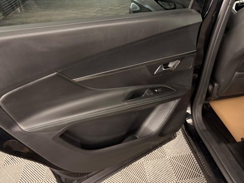 Peugeot 5008 1.5 BlueHDi Allure Euro 6 (s/s) 5dr 33