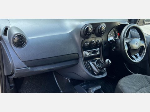 Mercedes-Benz Citan 1.5 109 CDI BlueEfficiency Crew Van Double Cab 6dr Diesel Manual L3 Euro 5 37