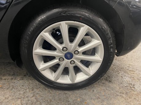 Ford Fiesta 1.0T EcoBoost Titanium Euro 6 (s/s) 5dr 23