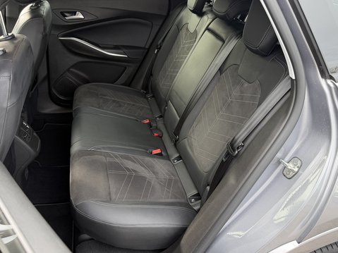 Vauxhall Grandland 1.2 Turbo Ultimate 5dr 37