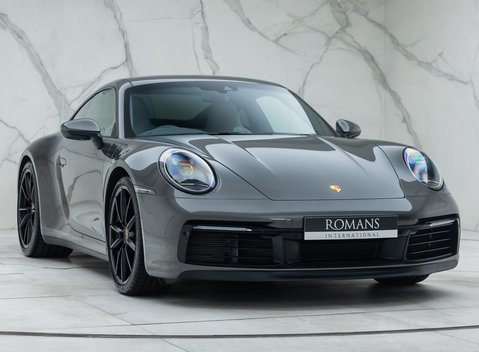 Porsche 911 Carrera S (992) 6