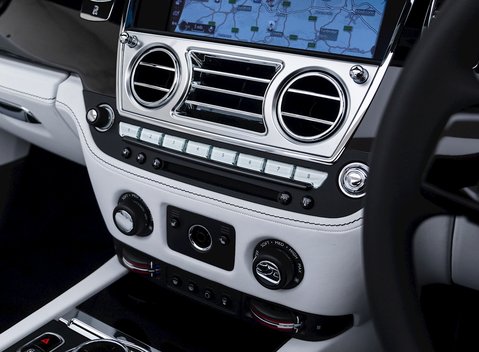 Rolls-Royce Dawn 19