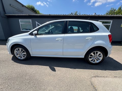 Volkswagen Polo SE TSI 6