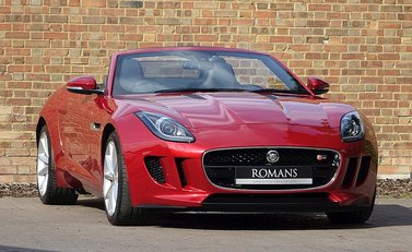 Jaguar F-Type V6 S Convertible 1