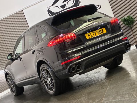 Porsche Cayenne 3.0 TD V6 Platinum Edition TiptronicS 4WD Euro 6 (s/s) 5dr 10