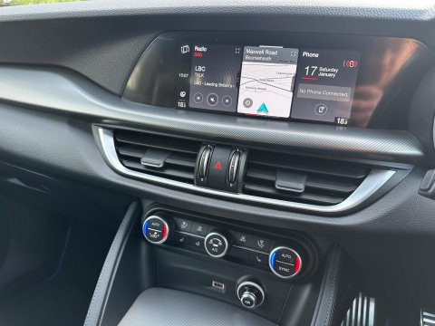 Alfa Romeo Stelvio 2.0T Veloce Auto Q4 AWD Euro 6 (s/s) 5dr 18