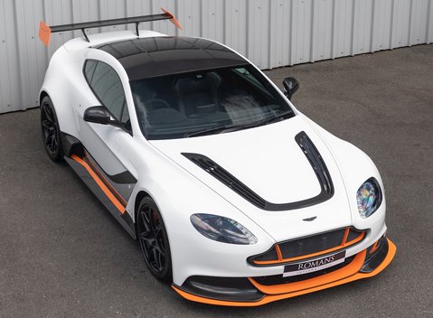 Aston Martin Vantage GT12 8