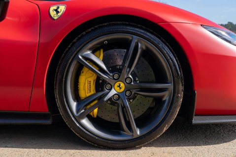 Ferrari 296 GTB 6