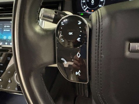 Land Rover Discovery Sport HSE MHEV 19