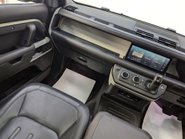 Land Rover Defender 2.0 Defender SE Auto 4WD 5dr 32