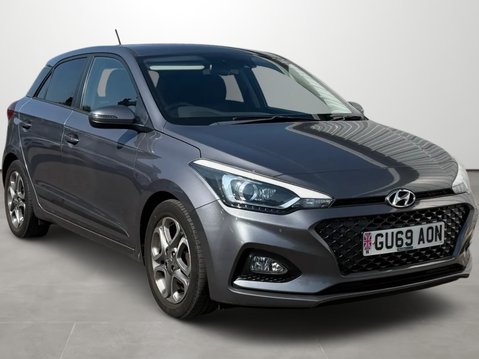 Hyundai i20 1.2 MPi Premium Nav 5dr 1