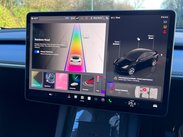 Tesla Model Y (Dual Motor) Long Range Auto 4WDE 5dr 51