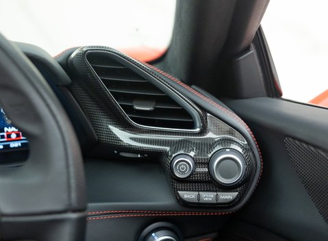 Ferrari 488 SPIDER 28