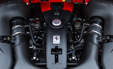 Ferrari F8 Spider 43