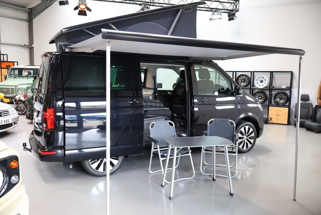 Volkswagen California OCEANI 4MOTION DSG HUGE SPEC VERY RARE  5 YEAR WARRANTY FROM NEW  4 BERTH 44