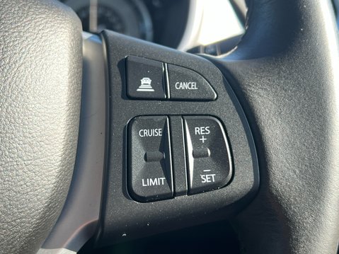 Suzuki Vitara SZ-T 31