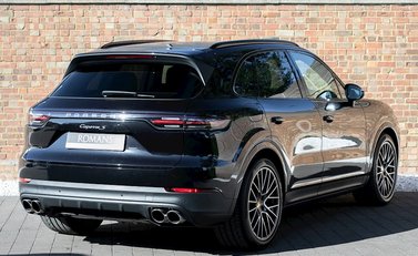 Porsche Cayenne S 7