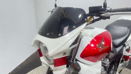 Honda CB 2008 26K OUTSTANDING CONDITION NEW MOT MUSCLE BIKE 1300CC 41