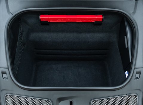 Porsche 911 GT3 TOURING (992) 46