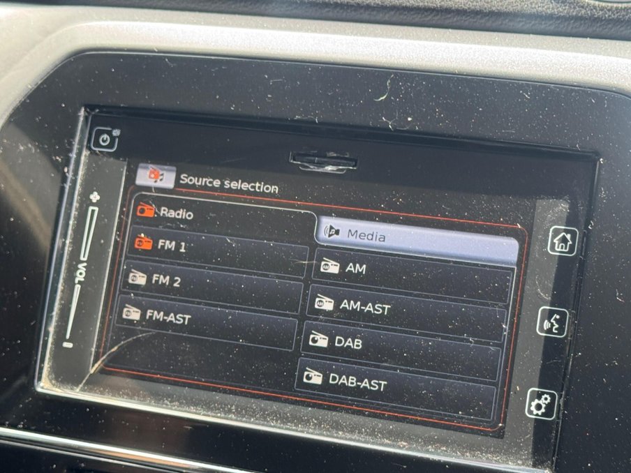 2017 Suzuki Vitara — image 14