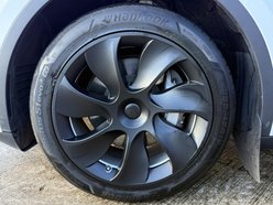Tesla Model Y SUV 5dr Electric Auto RWD (346 ps) 18