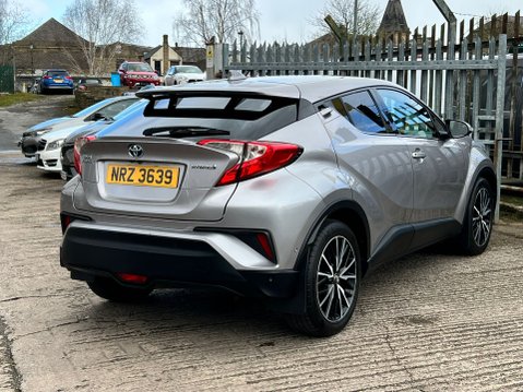 Toyota C-HR EXCEL 10
