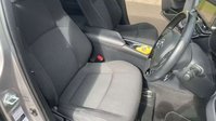 Toyota C-HR 1.8 VVT-h Icon SUV 5dr Petrol Hybrid CVT Euro 6 (s/s) (122 ps) 5