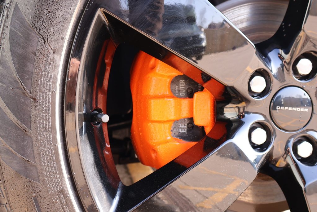 Land Rover Defender 110 BRAND NEW HARDTOP  250  TOP X-DYNAMIC SE REAR SEATS STYLED BY SEEKER  12