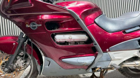 Honda ST 1998 58K GOOD RUNNING LIGHT PROJECT BIKE 1100CC 17