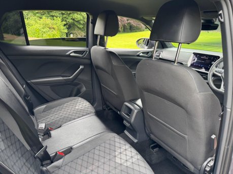 Volkswagen T-Cross R-LINE TSI DSG 17