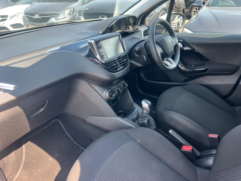 Peugeot 208 1.2 PureTech Signature Euro 6 (s/s) 5dr 19