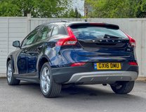 Volvo V40 2.0 D2 Lux Hatchback 5dr Diesel Auto Euro 6 (s/s) 8