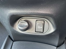 Toyota Yaris 1.5 Yaris Icon Tech VVT-i 5dr 40