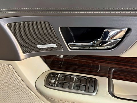 Jaguar XF V6 PORTFOLIO 19