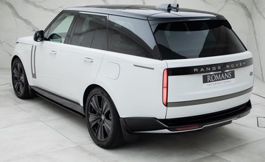 Land Rover Range Rover P440e SE 9