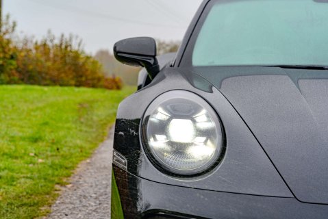 Porsche 911 Turbo S PDK Coupe 27