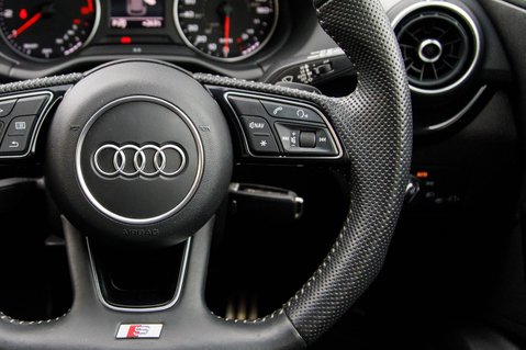 Audi Q2 TFSI S LINE BLACK EDITION 20