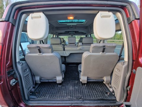 Land Rover Discovery TD5 GS 7STR 18