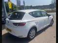 SEAT Leon 1.6 TDI CR SE Euro 5 (s/s) 5dr 4