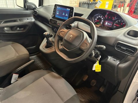 Peugeot Partner BLUEHDI PROFESSIONAL PREMIUM PLUS L1 12