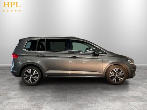 Volkswagen Touran 1.5 TSI EVO R-Line MPV 5dr Petrol Manual Euro 6 (s/s) (150 ps) 8