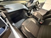 Peugeot 2008 1.2 2008 Allure Premium PureTech S/S 5dr 42