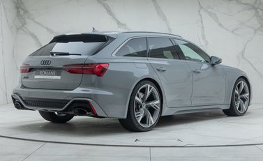 Audi RS6 AVANT PERFORMANCE 6