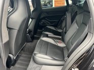 Porsche Taycan 500kW Turbo 93kWh 4dr 28